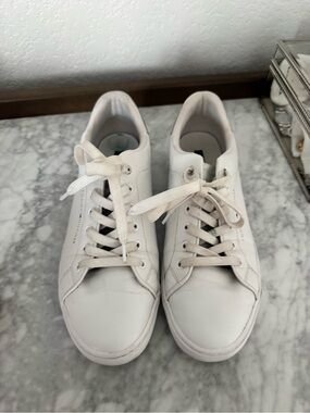 Tommy Hilfiger White Low-Top Leather Sneakers
